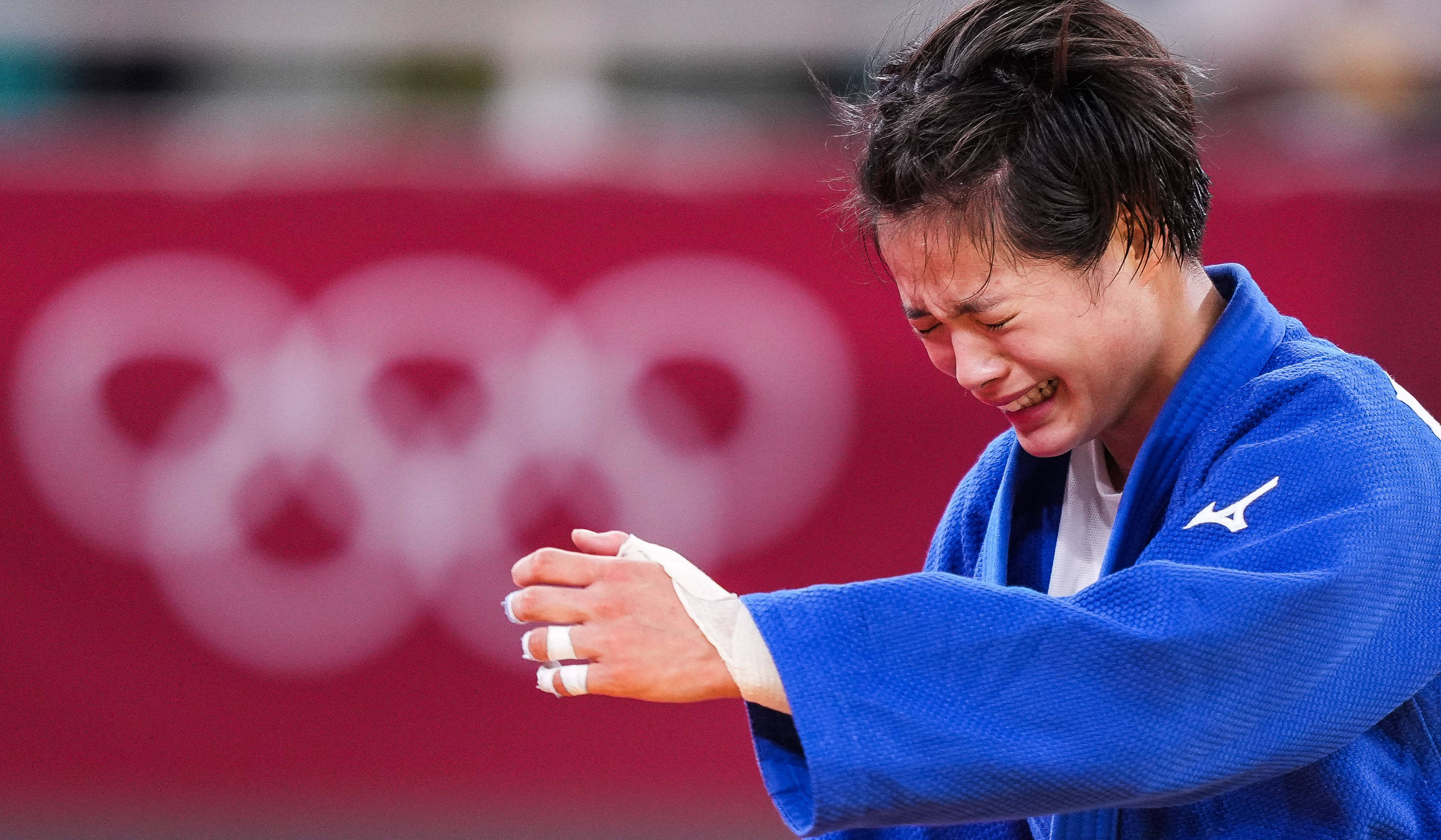 日本女子柔道选手在比赛中圆梦