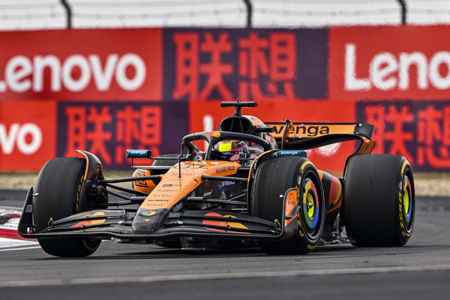 F1比利时站-迈凯伦揽前二皮亚斯特里夺冠乐扣登领奖台的简单介绍